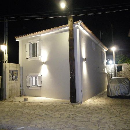 Vikou House Villa Yírion Eksteriør bilde