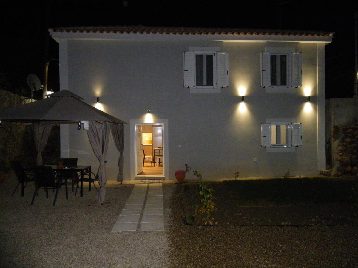 Vikou House Villa Yírion Eksteriør bilde