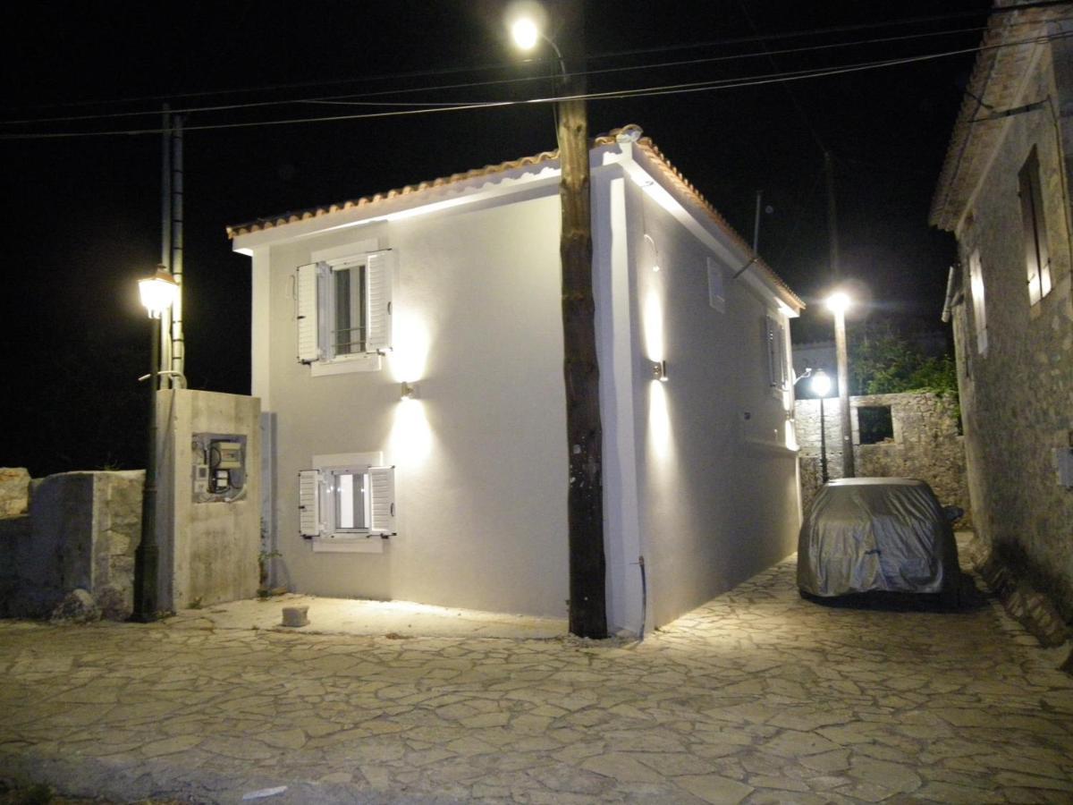 Vikou House Villa Yírion Eksteriør bilde