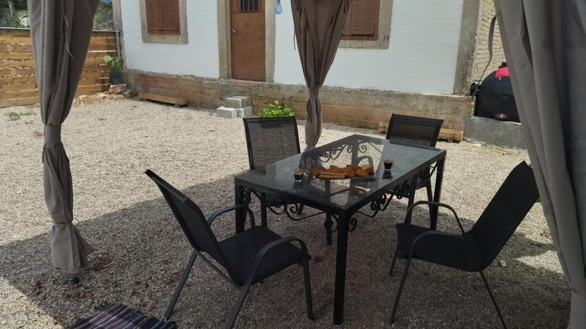 Vikou House Villa Yírion Eksteriør bilde