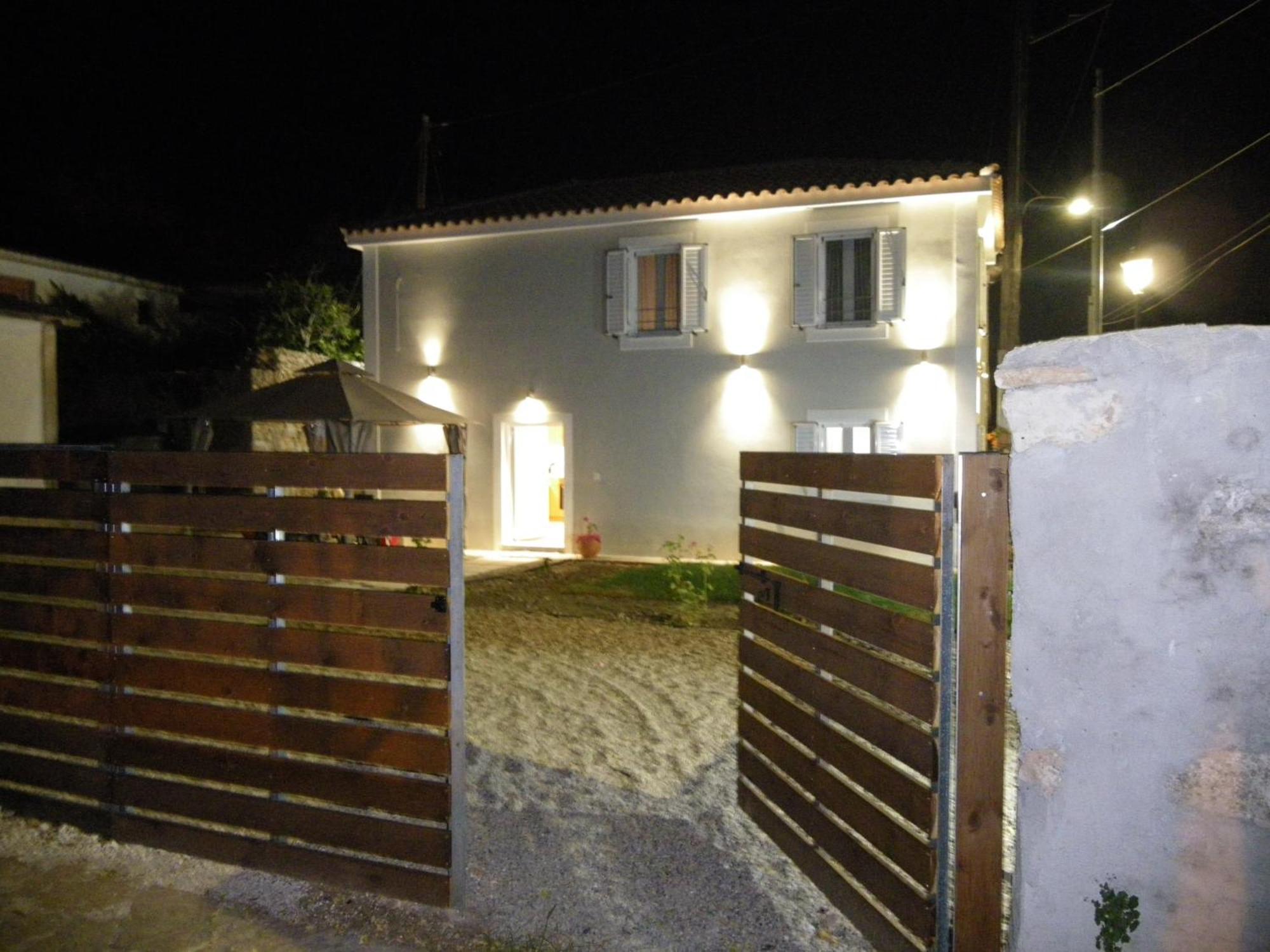 Vikou House Villa Yírion Eksteriør bilde