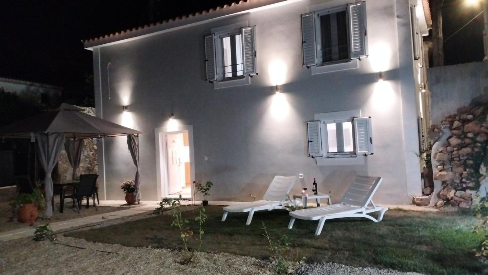 Vikou House Villa Yírion Eksteriør bilde